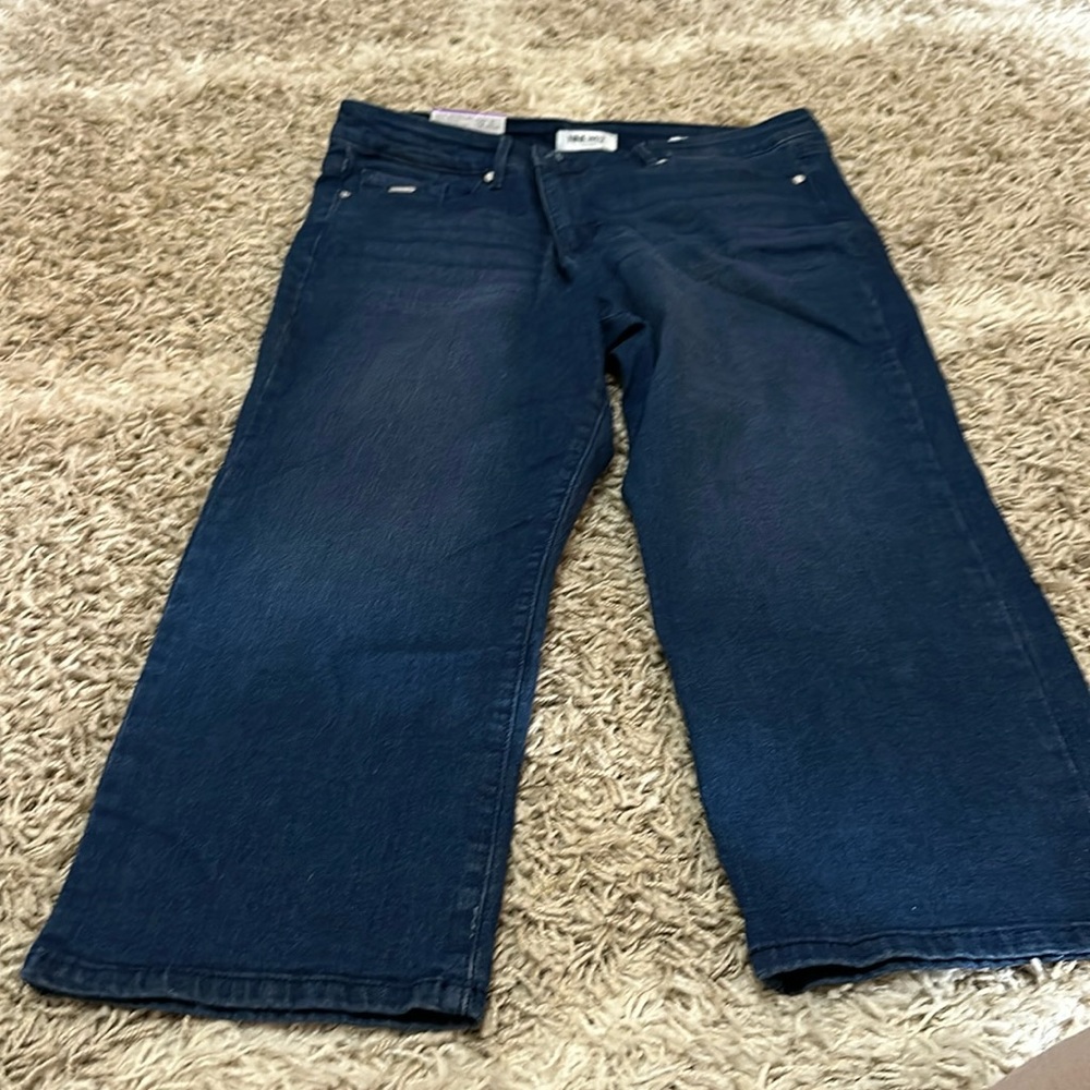 Nine West size 16 Chrystie Capri